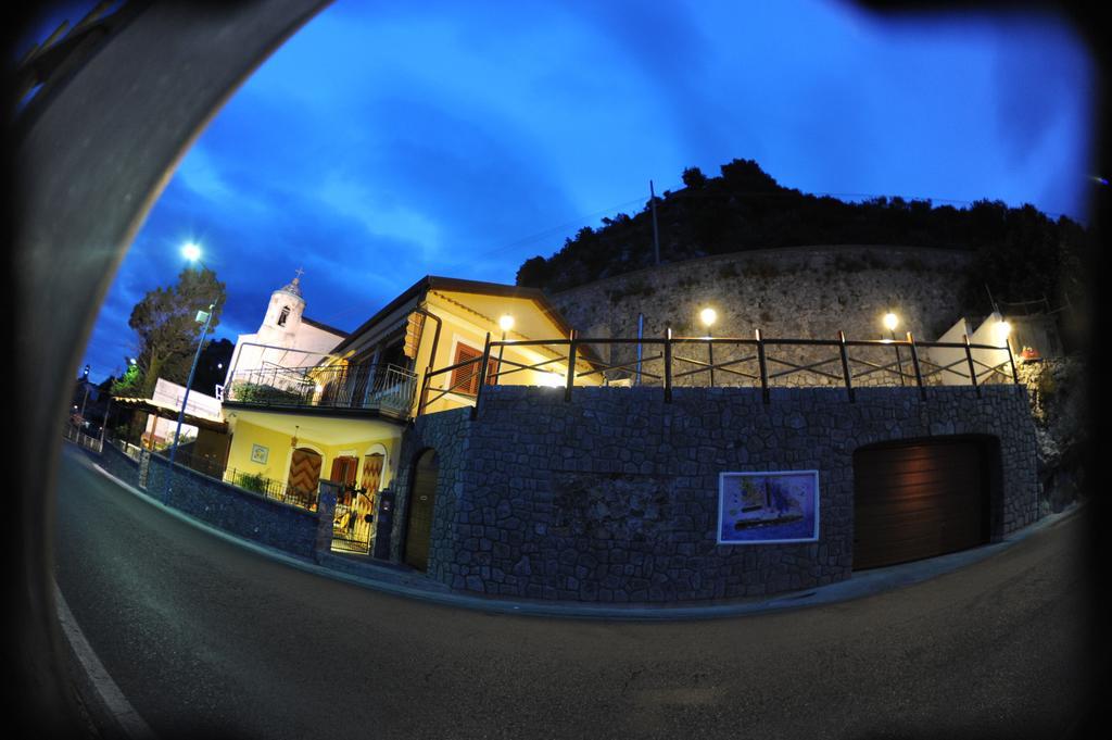 La Mela Blu Bed & Breakfast Furore Eksteriør bilde