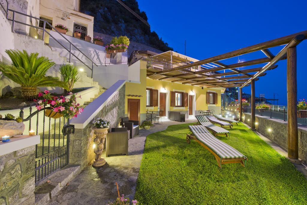 La Mela Blu Bed & Breakfast Furore Eksteriør bilde