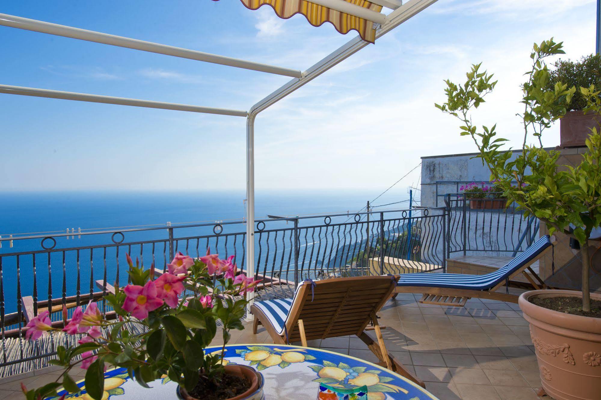 La Mela Blu Bed & Breakfast Furore Eksteriør bilde